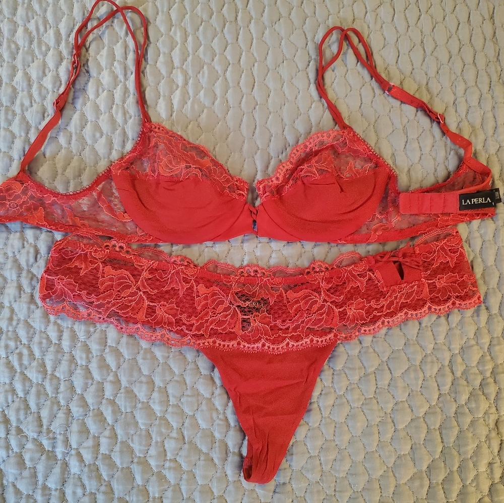 La Perla red lace bra (32C) and thong set